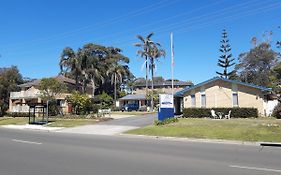 Dolphins Of Mollymook Motel